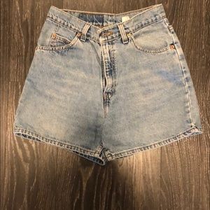 Levi Shorts